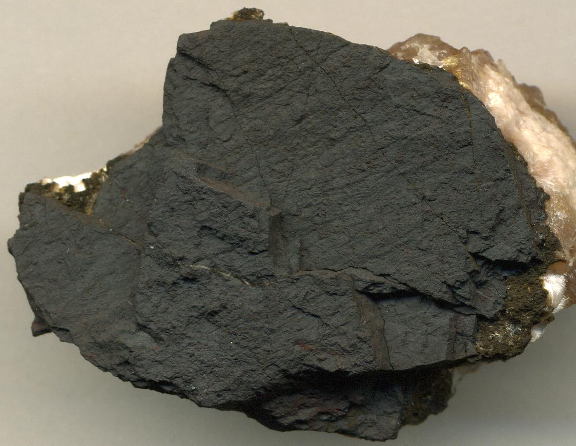 Manganese ore from the Kalahari Manganese Field, Northern Cape, the world's largest land-based manganese deposit and among the critical minerals now central to India-South Africa trade talks.